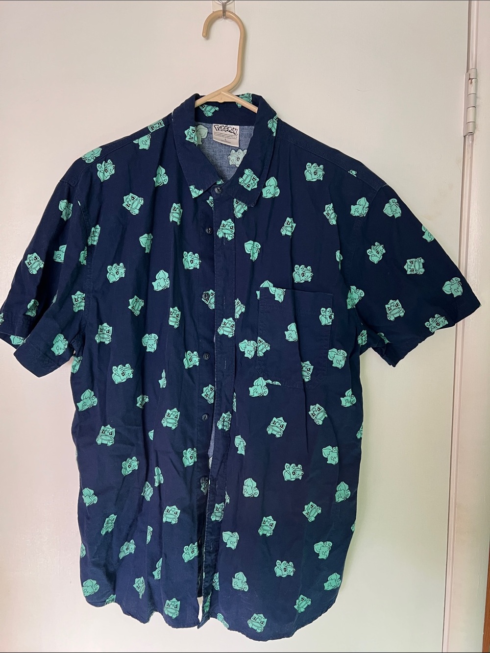 Pokémon Bulbasaur Button‑Up Shirt Men’s Short Sleeve - Large